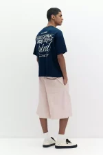 Camiseta azul estampada de STWD 5.webp