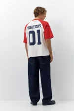 Camiseta manga raglan Visitors 2.webp