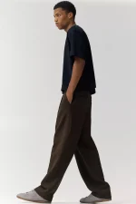 Pantalon tailoring pinzas 1.webp
