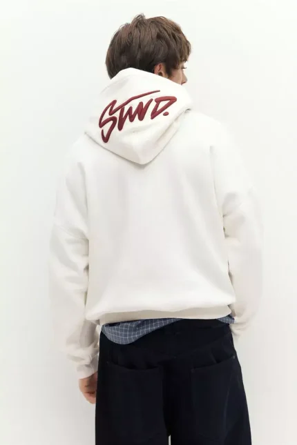 Sudadera capucha bordado STWD 17.webp