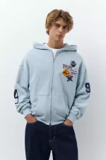 Sudadera capucha cremallera parches 1.webp