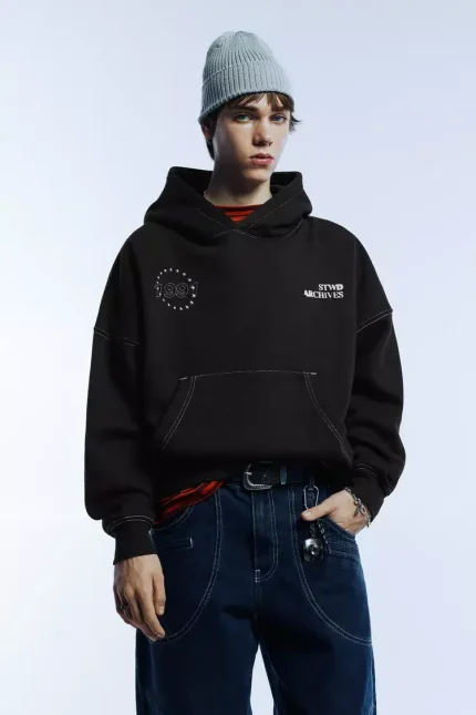 Sudadera negra capucha STWD 1.webp
