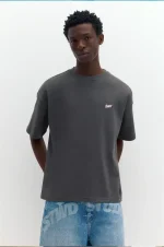T shirt squadrata con logo STWD