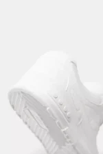 Zapatillas de skate adornadas de STWD 2.webp
