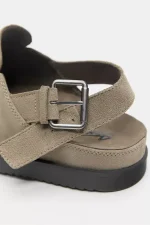 Zuecos de cuero con cordones STWD 3.webp